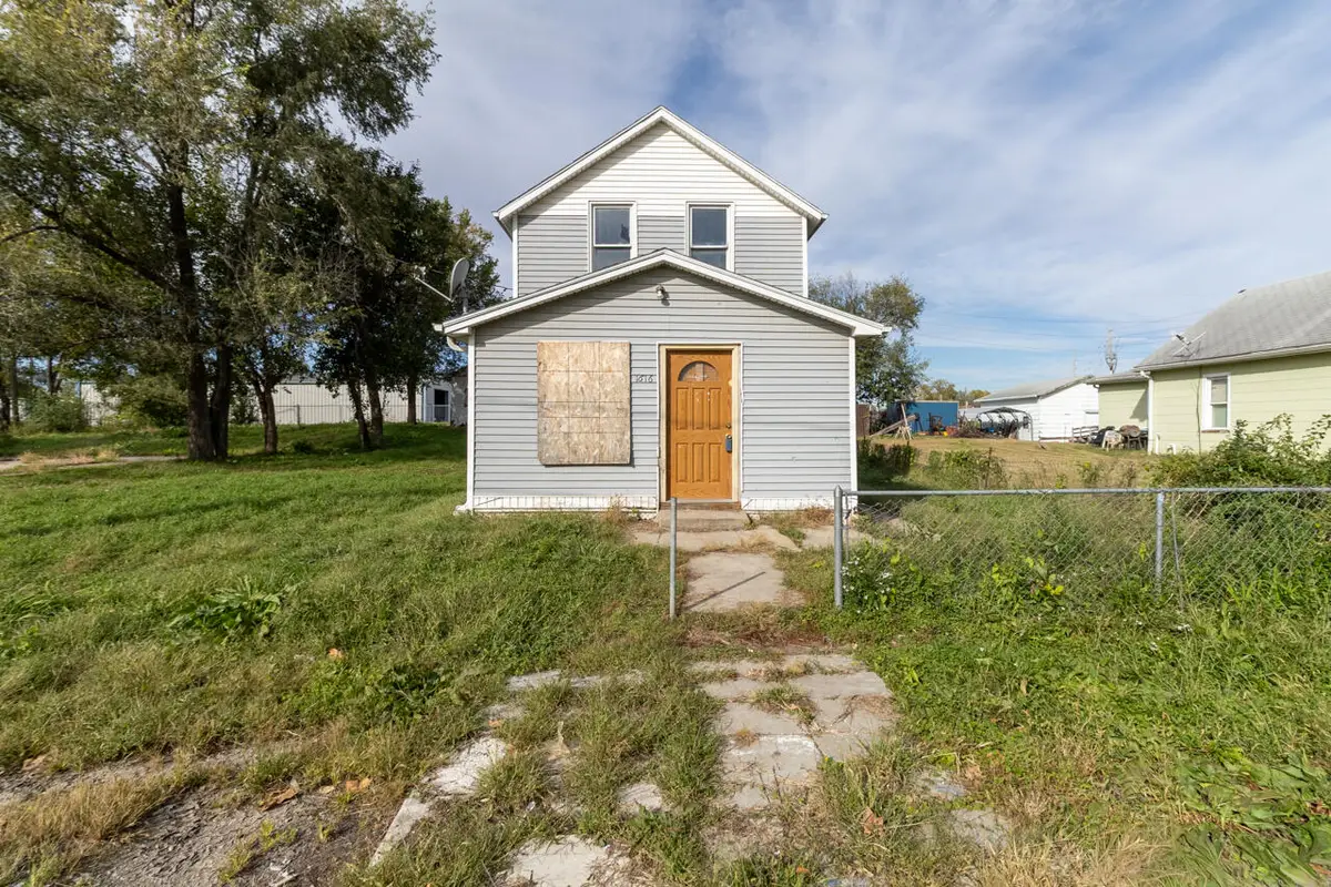 1616 10th Avenue, Council Bluffs, IA 51501 - #1
