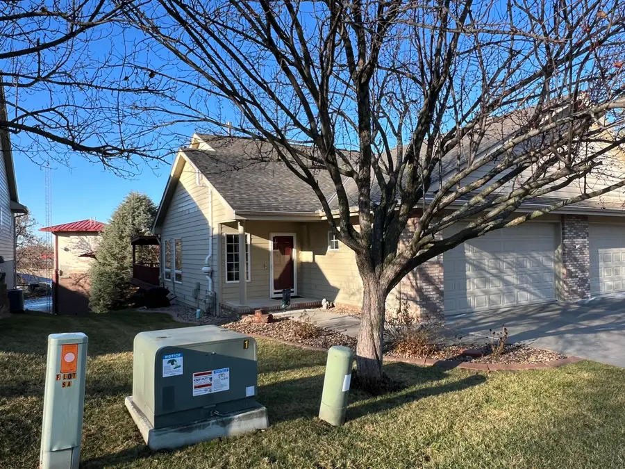 102 Greenview Circle, Council Bluffs, IA 51503 - Image #3