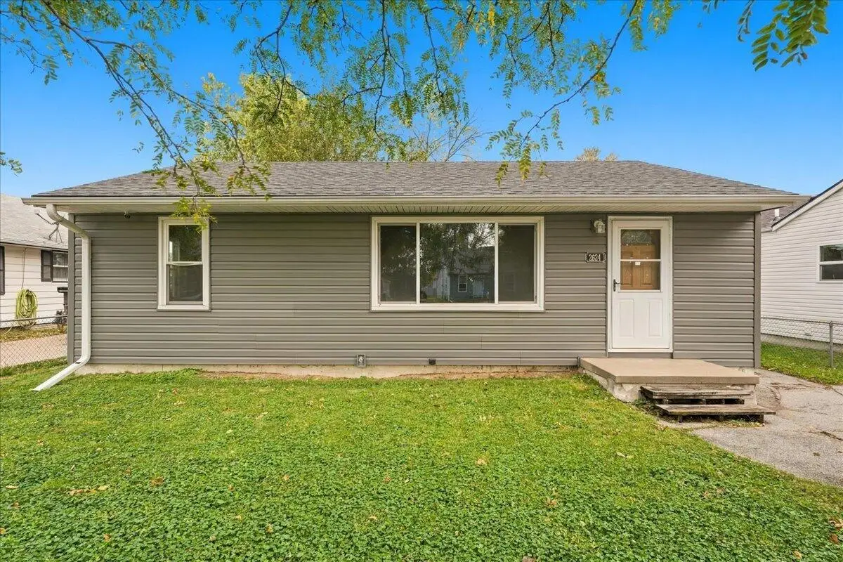 2624 6th Avenue, Council Bluffs, IA 51501 - #1