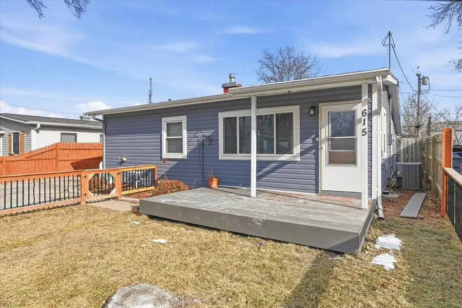 615 N 38th Street, Council Bluffs, IA 51501 - #2