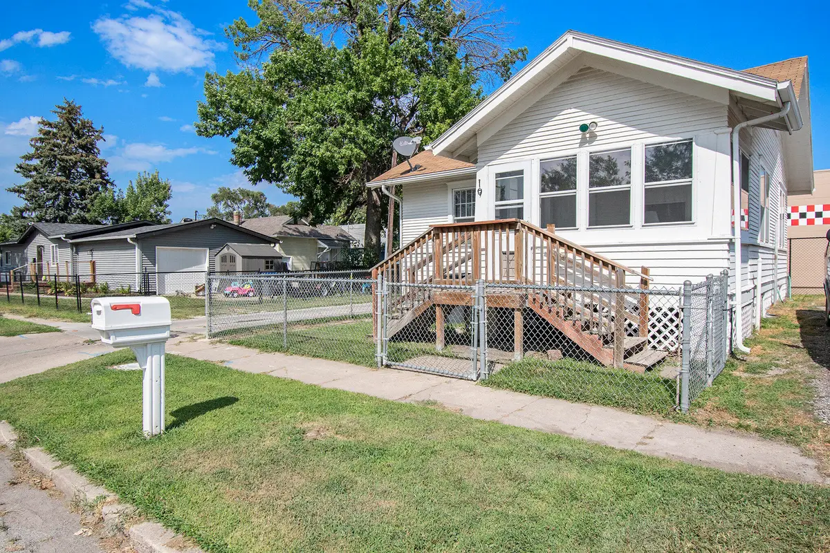 19 N 36th Street, Council Bluffs, IA 51501 - #1