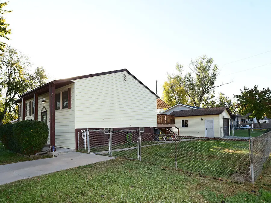 3107 Rawlins Drive, Council Bluffs, IA 51501 - #3