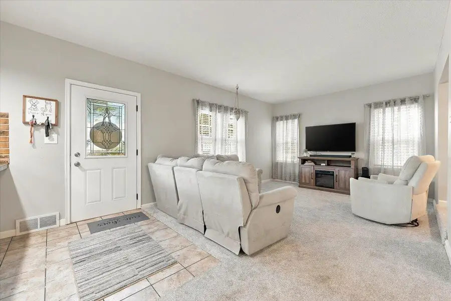109 E Orchard Avenue, Council Bluffs, IA 51503 - #3