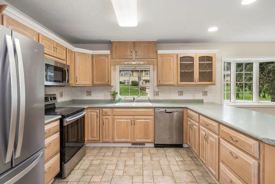 15248 Pine Terrace Drive, Council Bluffs, IA 51503 - #2