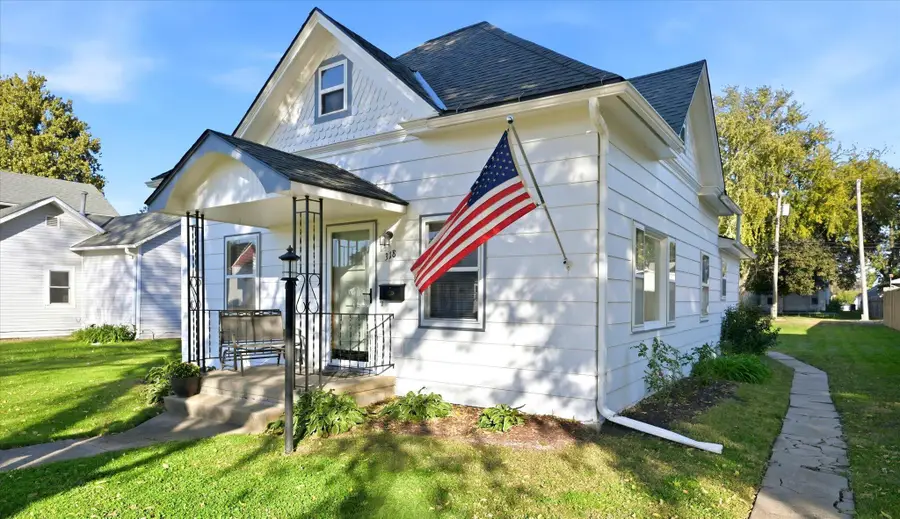 318 N 3rd Avenue, Logan, IA 51546 - #2
