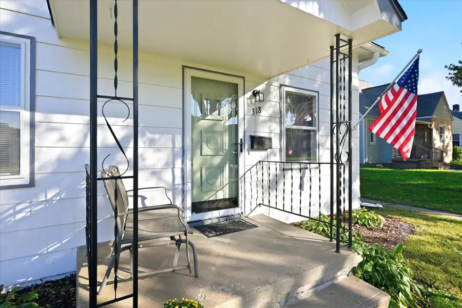 318 N 3rd Avenue, Logan, IA 51546 - #3