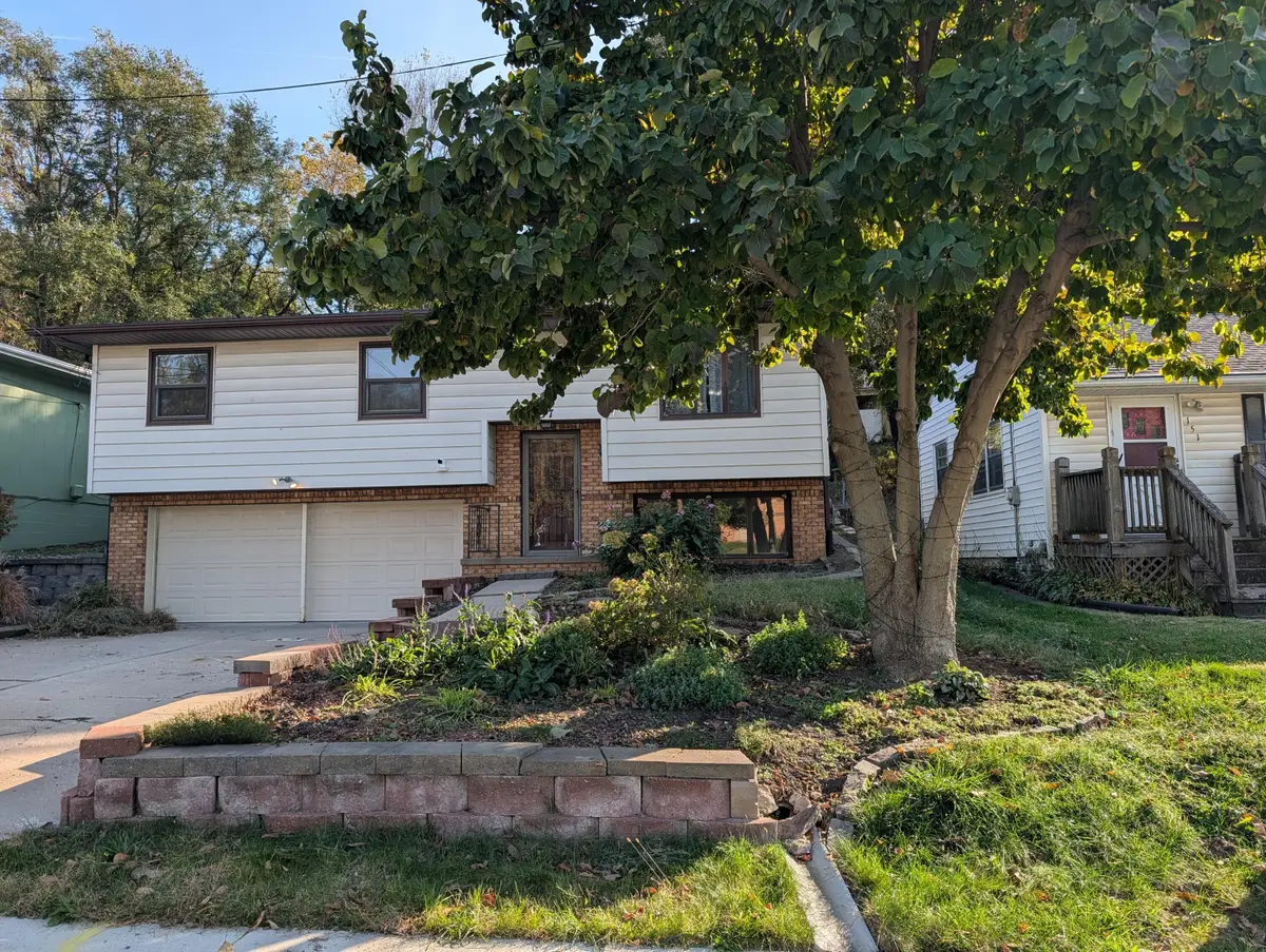 137 W Graham Avenue, Council Bluffs, IA 51503 - #1