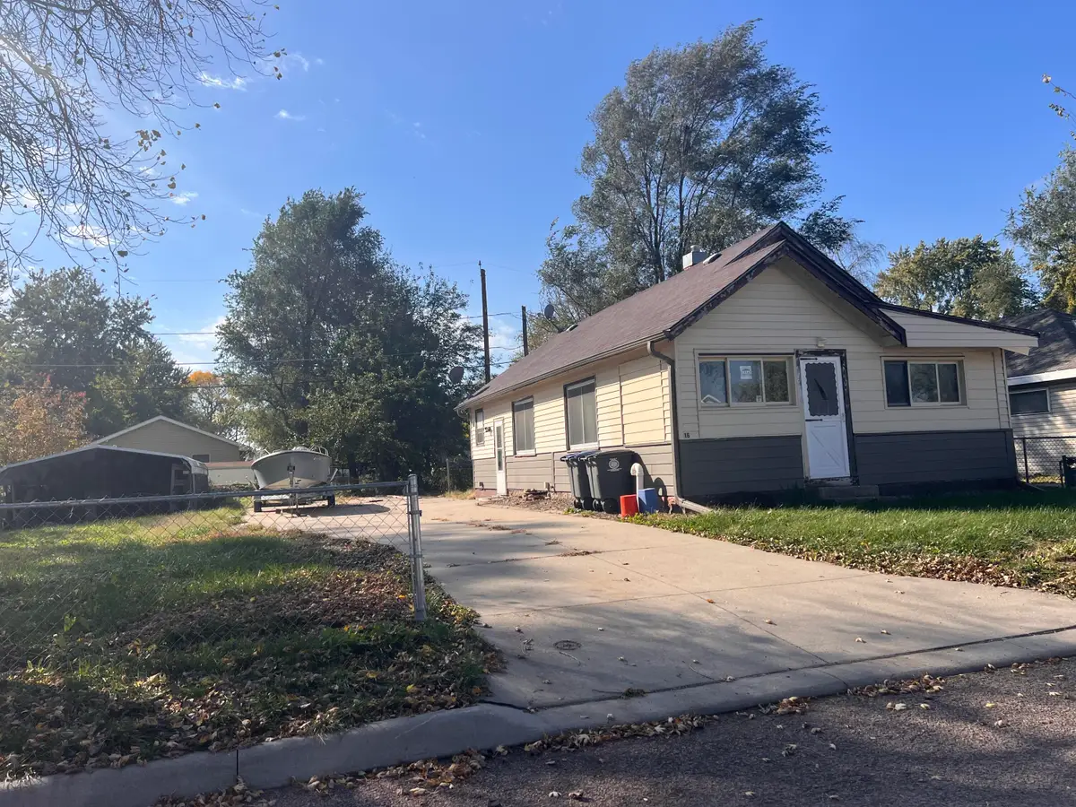 16 Black Hawk Street, Council Bluffs, IA 51501 - #1