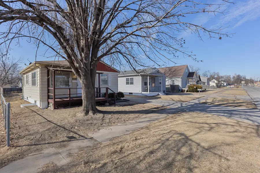 2224 S 7th Street, Council Bluffs, IA 51501 - #3