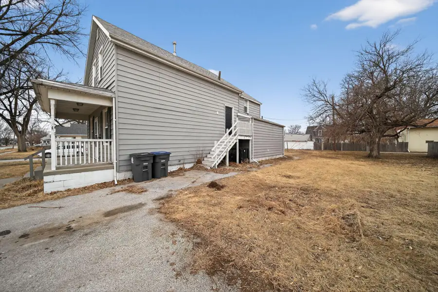 2220 8th Avenue, Council Bluffs, IA 51501 - #3