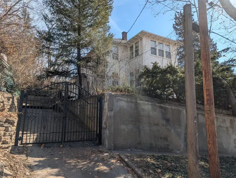 103 S 3rd Street, Council Bluffs, IA 51503 - #2