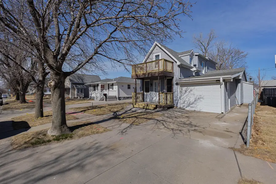 2308 Avenue B, Council Bluffs, IA 51501 - #2