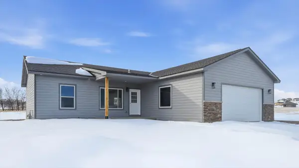 210 Harvest Hills Drive, WOODBINE, IA 51579