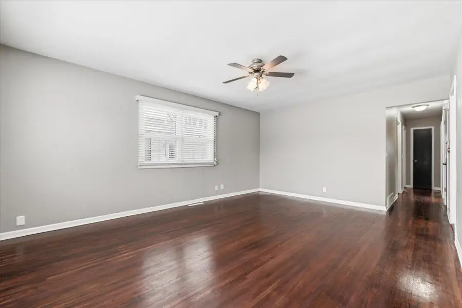 1021 N 28th Street, Council Bluffs, IA 51501 - #2