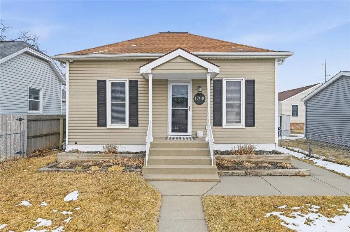 1708 Avenue L, Council Bluffs, IA 51501 - #1