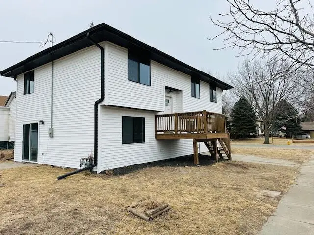 900 18th Avenue, Council Bluffs, IA 51501 - #3