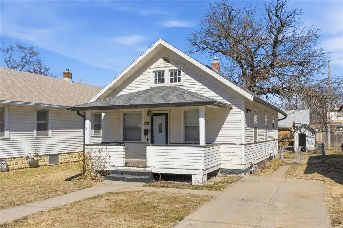 2740 Avenue B, Council Bluffs, IA 51501 - #1