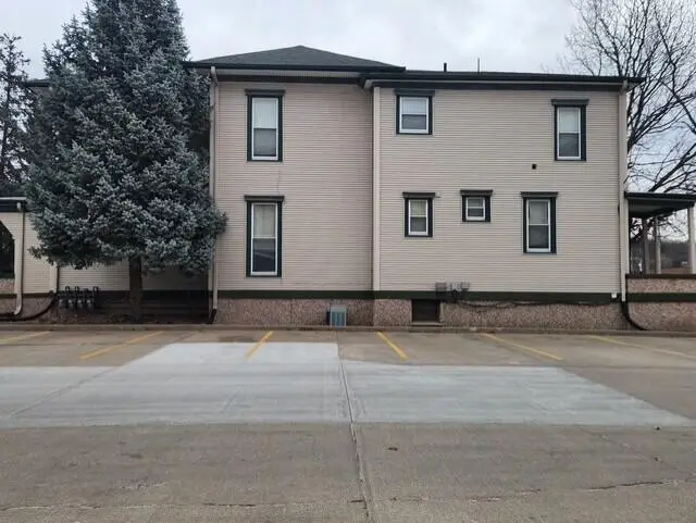 615 Willow Avenue, Council Bluffs, IA 51501 - #3