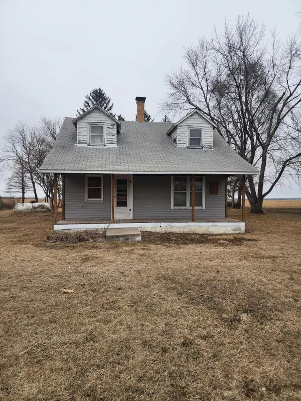 303 Cedar Street, MONDAMIN, IA 51557