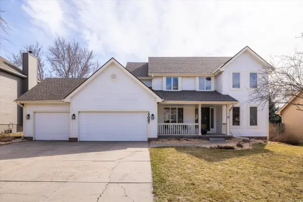 17087 Weir Street, OMAHA, NE 68135