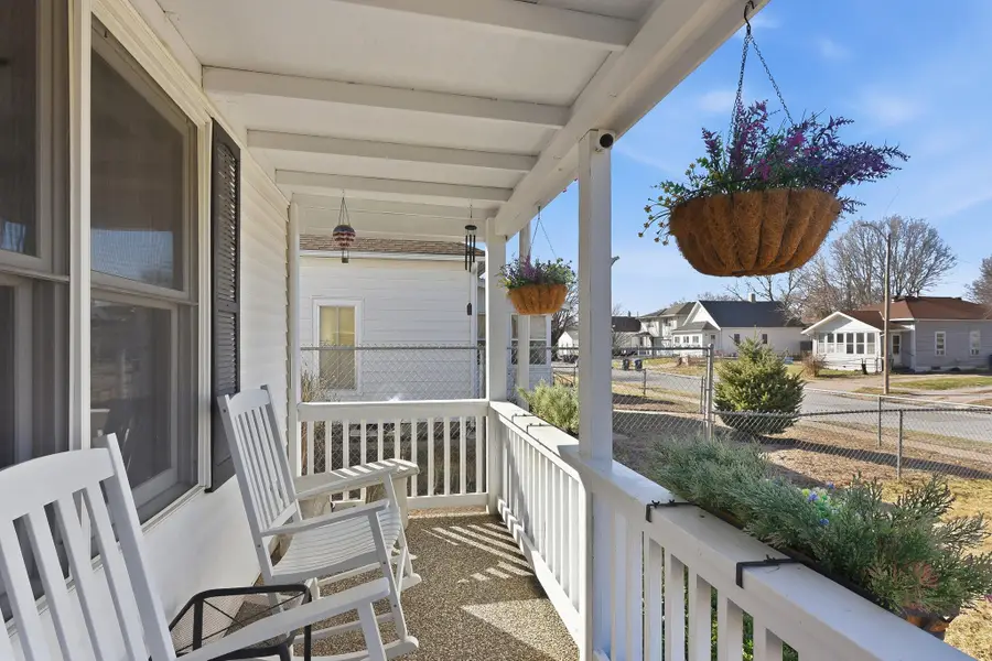 2631 Avenue C, Council Bluffs, IA 51501 - #3