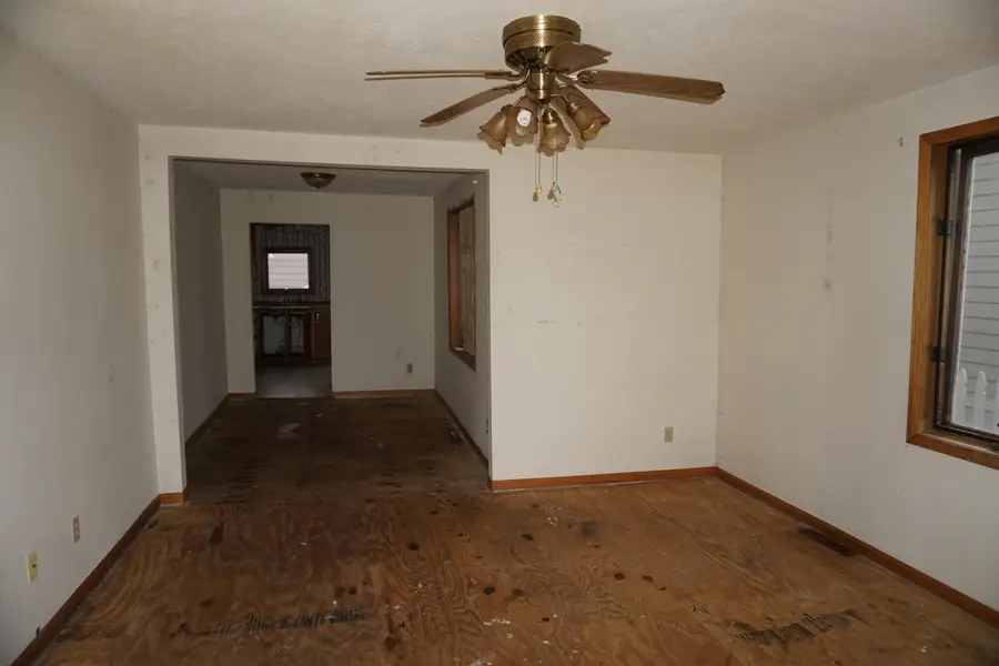 2111 S 10th Street, Council Bluffs, IA 51501 - Image #2