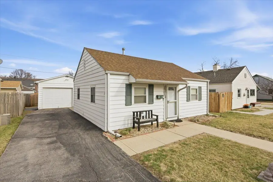 3538 3rd Avenue, Council Bluffs, IA 51501 - #2