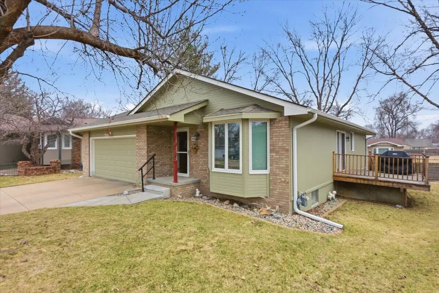 3011 Avenue M, Council Bluffs, IA 51501 - #3