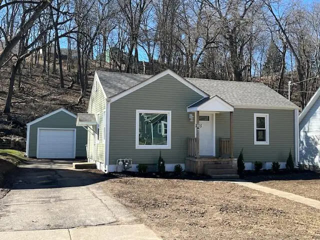 235 E Orchard Avenue, Council Bluffs, IA 51503 - #1
