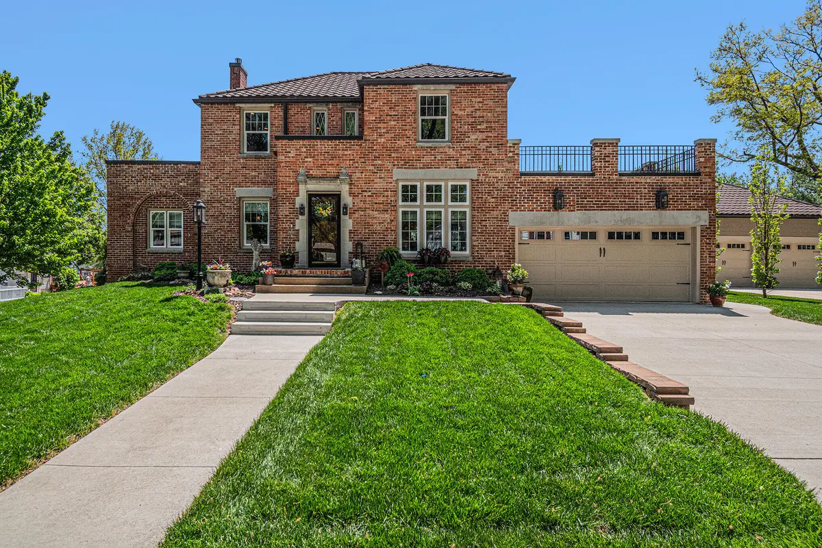 1020 E Valley Street, Red Oak, IA 51566 - #1