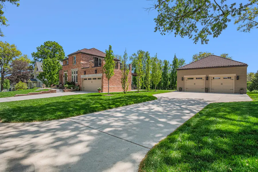 1020 E Valley Street, Red Oak, IA 51566 - #2