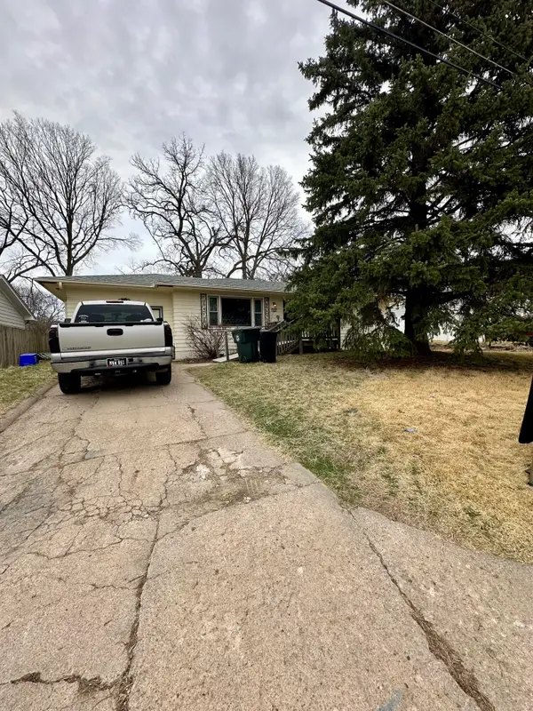 322 N Sierra Drive, COUNCIL BLUFFS, IA 51503