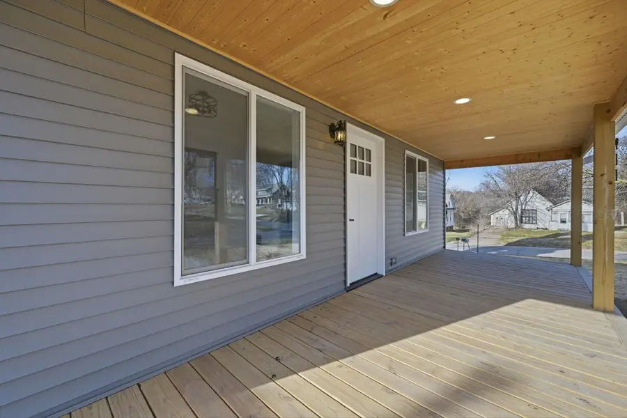 911 Laurel Street, Harlan, IA 51537 - #3