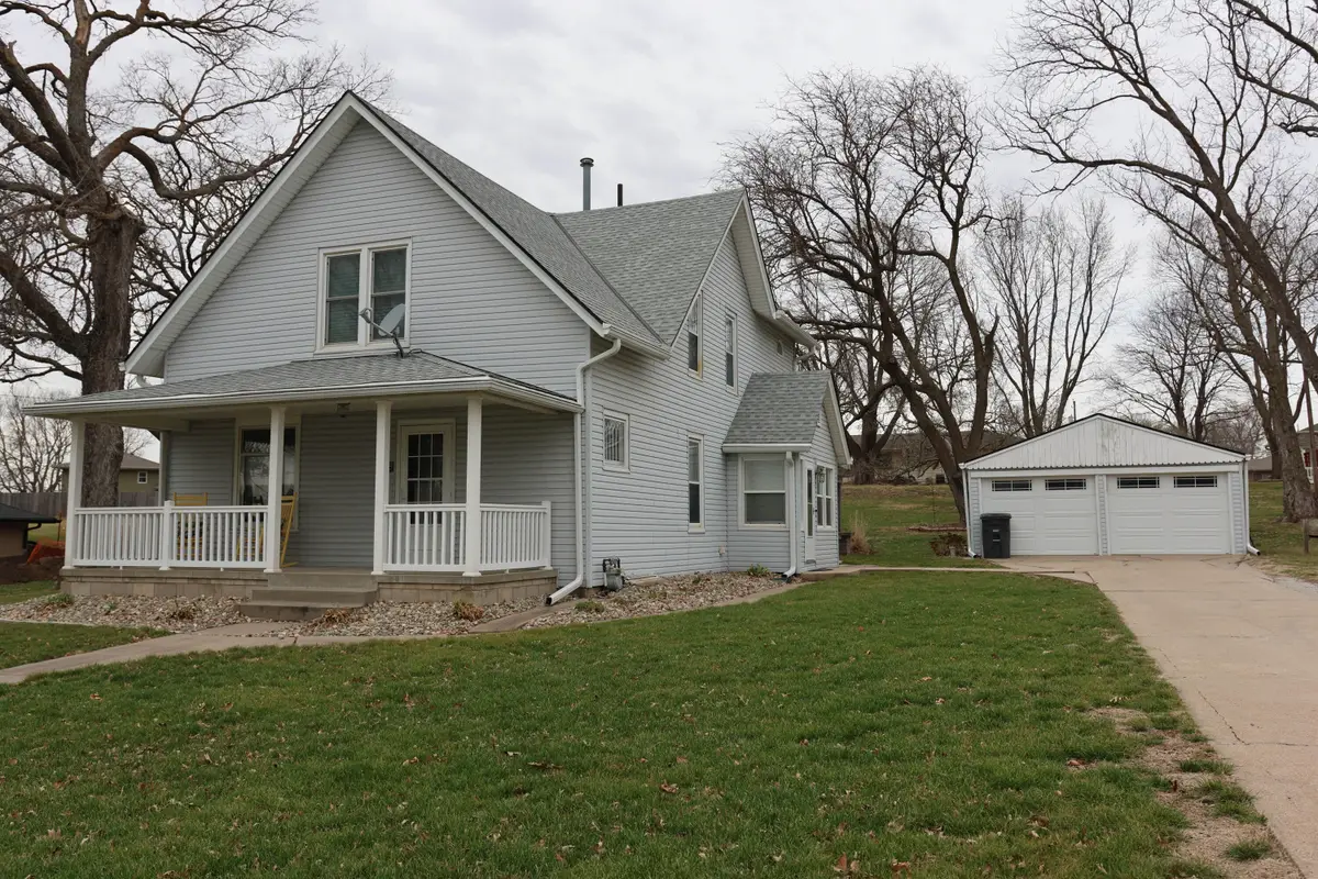 836 Palmer Street, Oakland, IA 51560 - #1