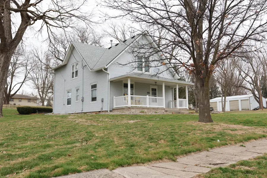 836 Palmer Street, Oakland, IA 51560 - #2