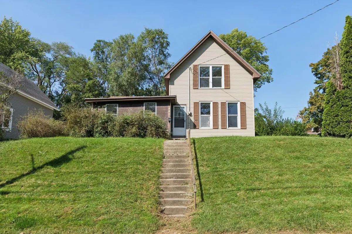 321 N 6 Street, Missouri Valley, IA 51555 - #1