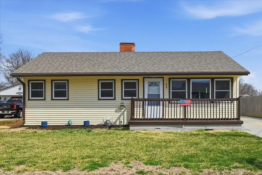 937 N 26th Street, Council Bluffs, IA 51501 - #2