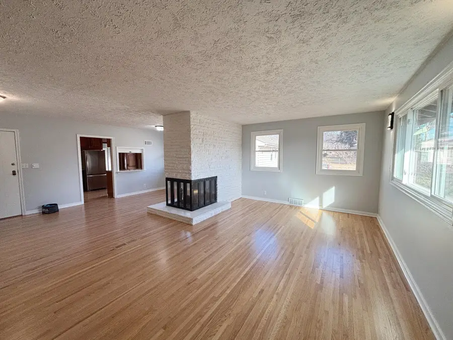 501 N 74th Street Street, Omaha, NE 68114 - #3