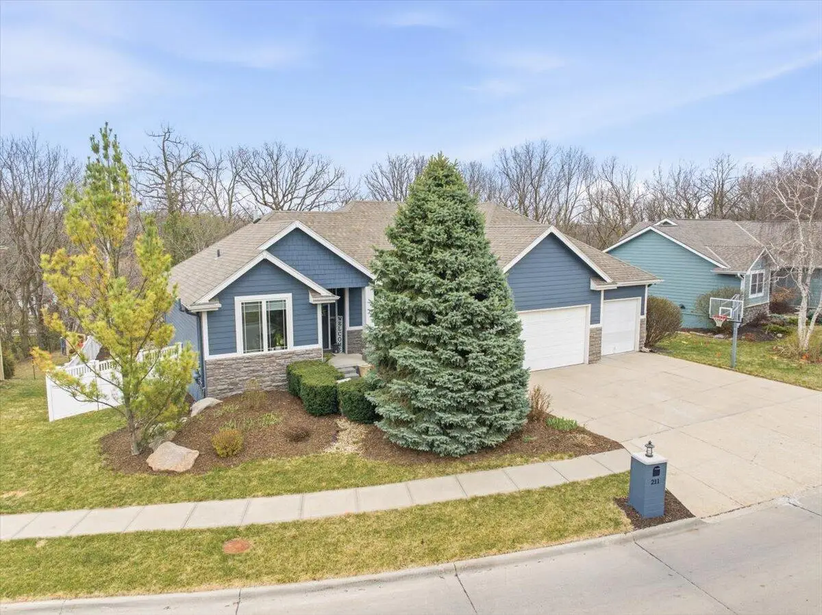 211 Parkwild Drive, Council Bluffs, IA 51503 - #1
