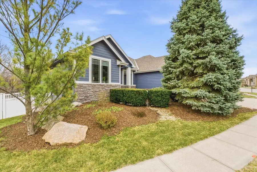 211 Parkwild Drive, Council Bluffs, IA 51503 - #2