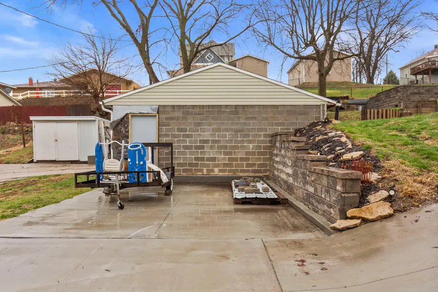 417 N 6th Street, Missouri Valley, IA 51555 - #3