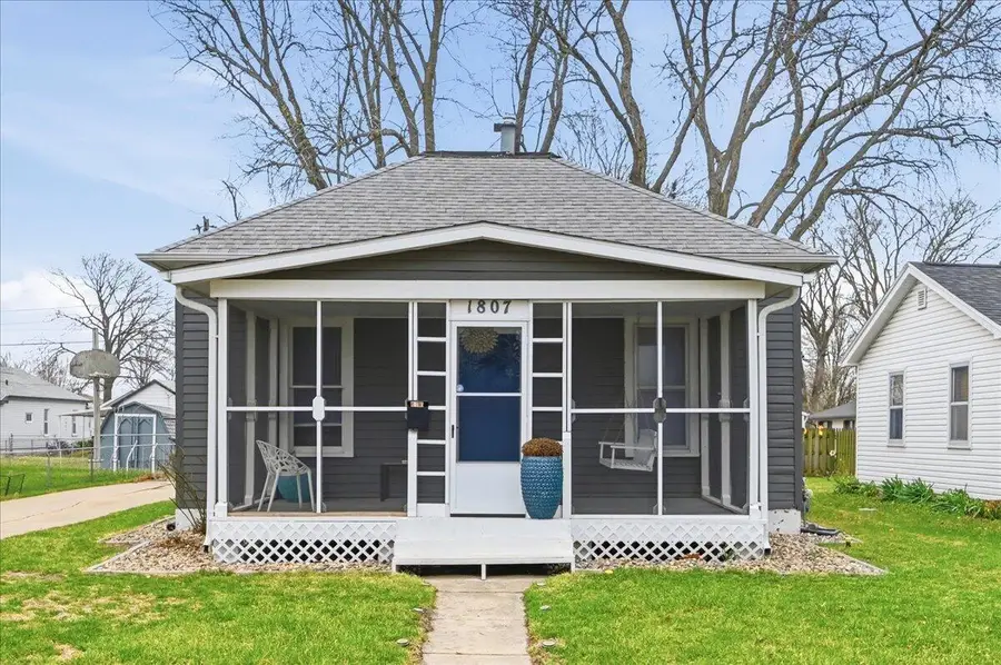 1807 Avenue D, Council Bluffs, IA 51501 - #2