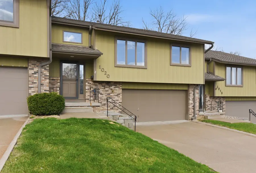 1020 Arbor Ridge Circle, Council Bluffs, IA 51503 - #2