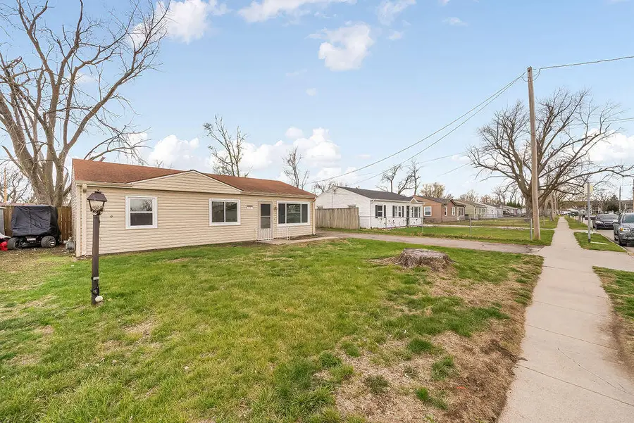 2817 Twin City Drive, Council Bluffs, IA 51501 - #3