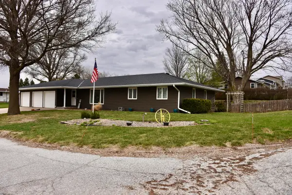 717 Schueman Court, OAKLAND, IA 51560