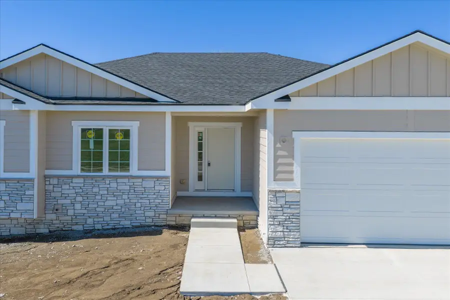 606 Harvest Hills Drive, Woodbine, IA 51579 - #2