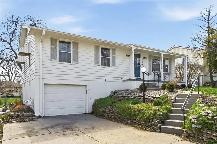 1209 Wedgewood Drive, Council Bluffs, IA 51503 - #2