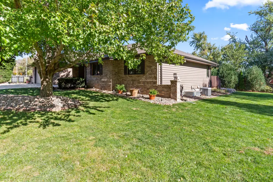 955 Tower Ridge, Council Bluffs, IA 51503 - #2