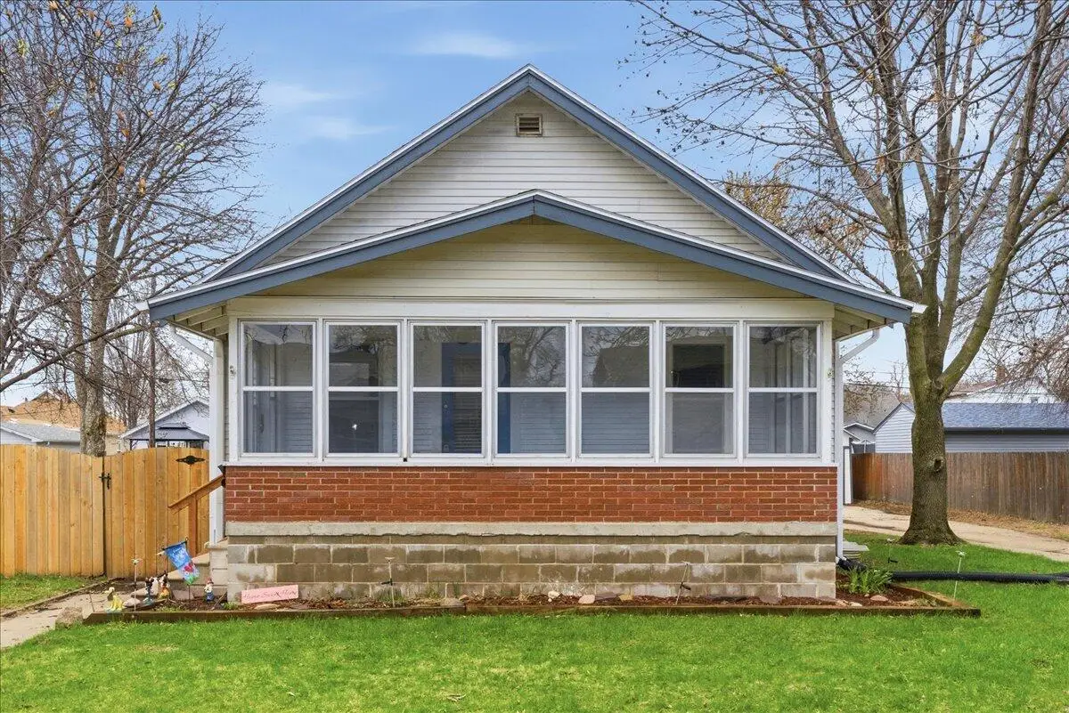 3527 Avenue C, Council Bluffs, IA 51501 - #1