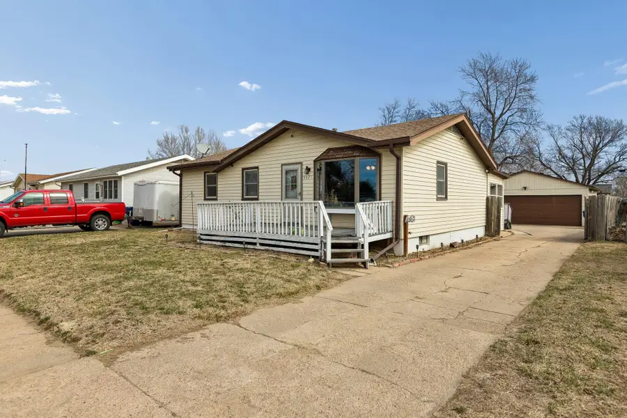 4321 N 14th Street, Carter Lake, IA 51510 - #2